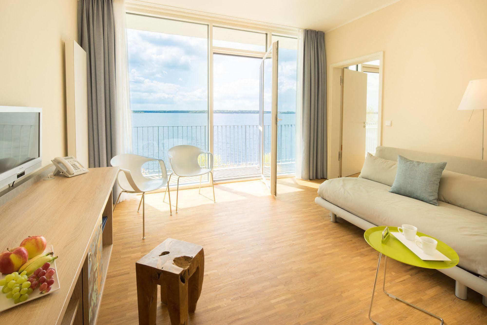 Strandhotel Senftenberger See Exterior photo