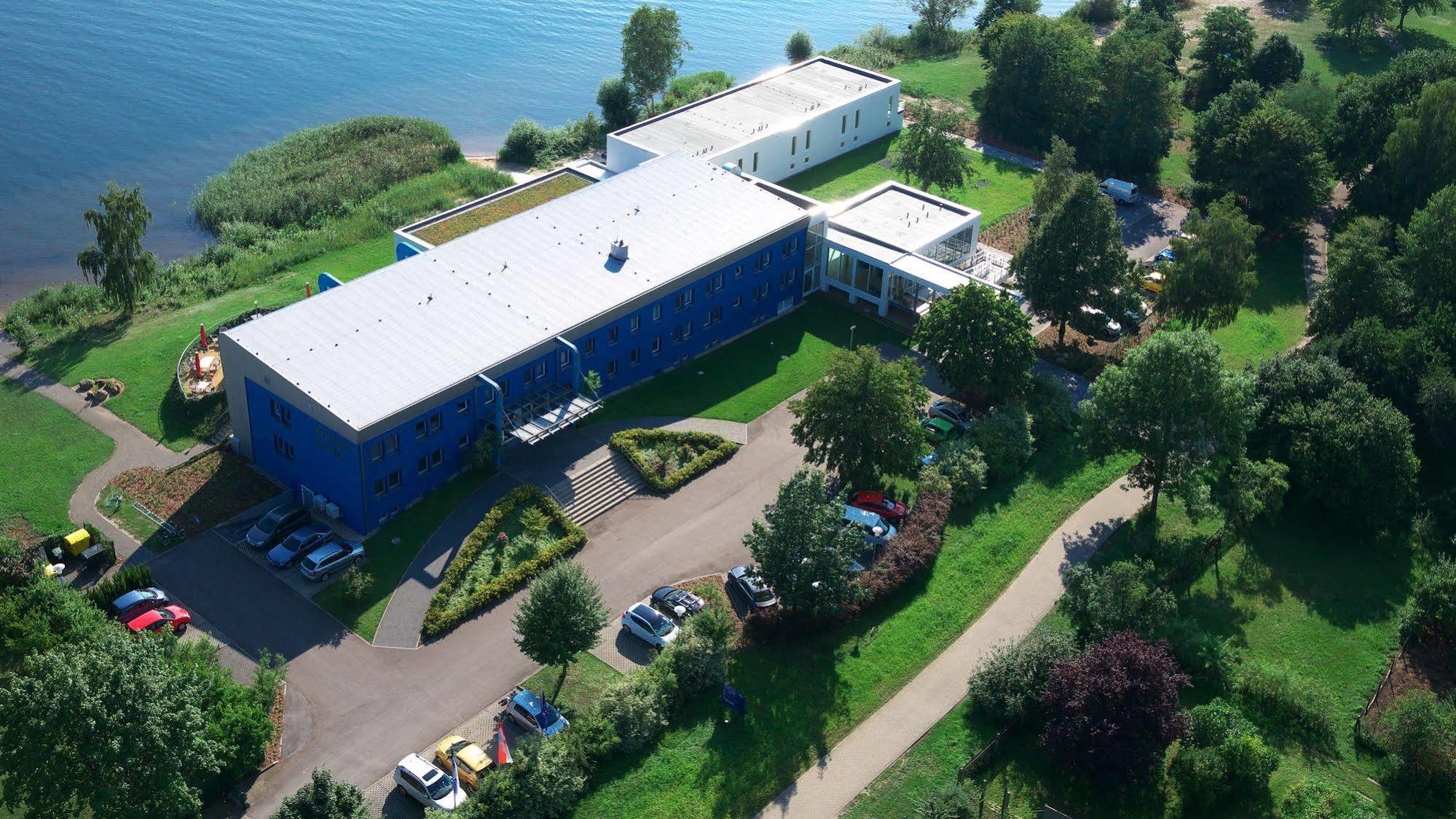 Strandhotel Senftenberger See Exterior photo
